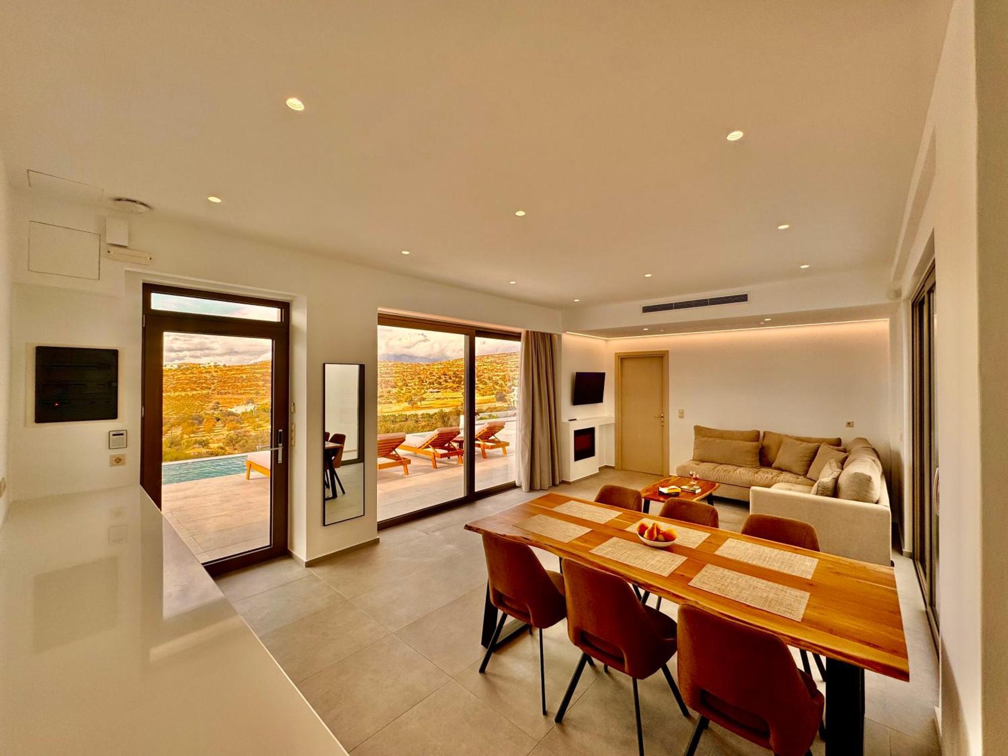 Villa Anessis And