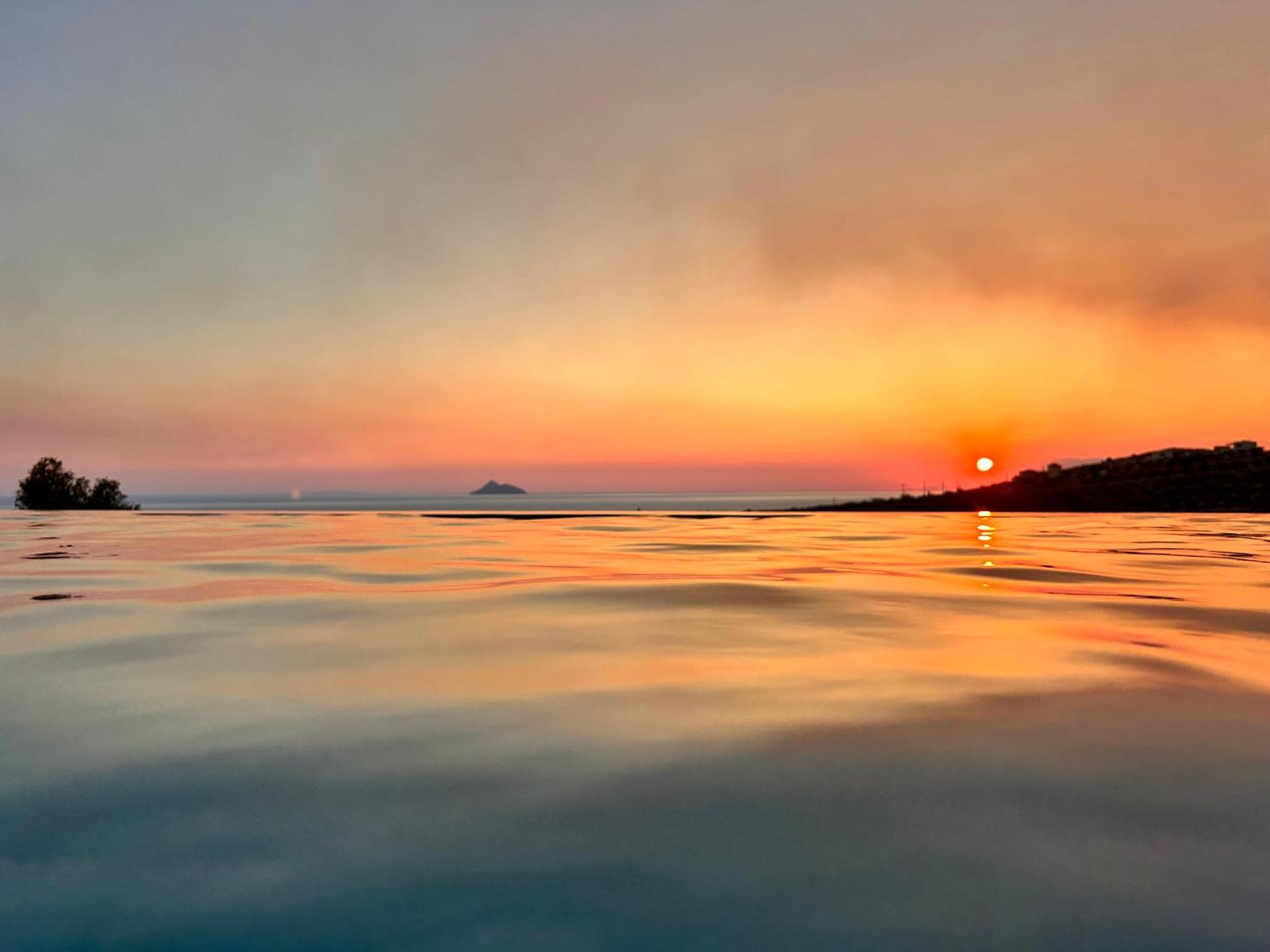 Anessis And Villa Kalamaki (Heraklion)